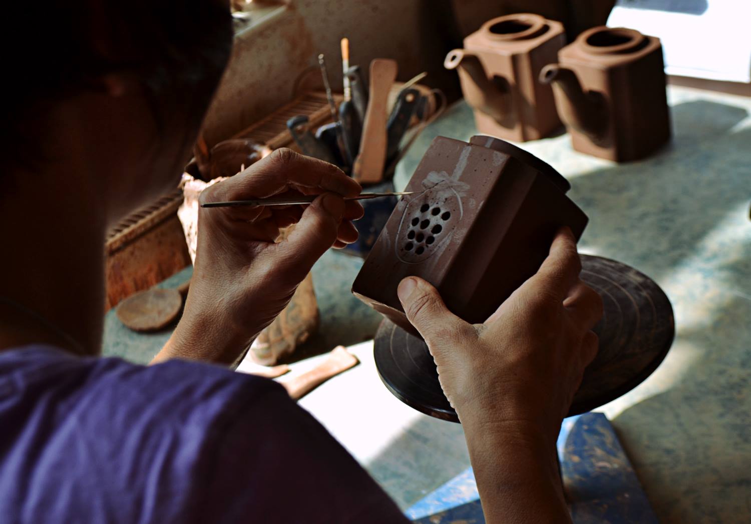 hubička ke konvici forma